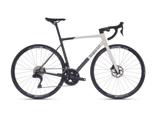 Superior RR 9.5 / Matte Carbon / White 2025