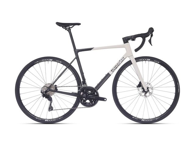 Superior RR 9.4 / Matte Carbon / White 2025