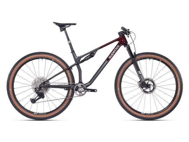 Superior XF 9.9 Team / Gloss Carbon / Red Carbon 2025