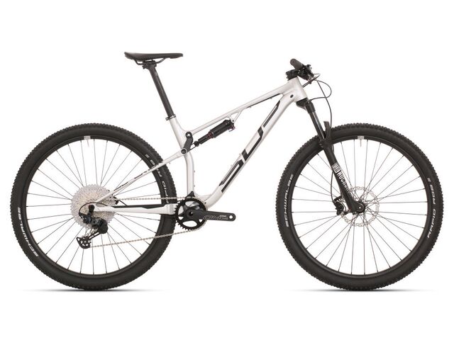 Superior XF 909 2020