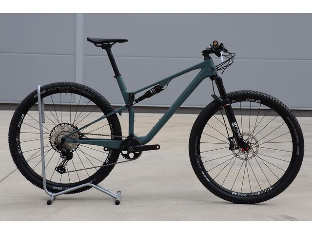 Superior XF 979 RC 2020 nestandardní barva