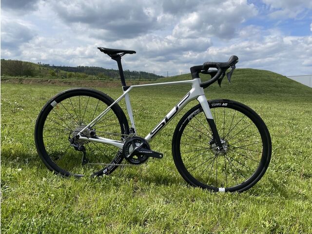 Superior X-ROAD Team Issue Matte Silver/Dark Chrome 2021 testovací