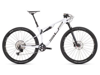 XF 979 RC Gloss White/Hologram Black 2021 předváděcí model