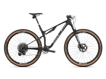 Team XF 29 Factory Racing / Matte Carbon/Chrome/Team Red