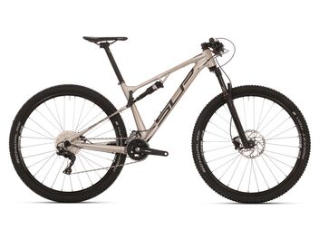 Superior XF 939 2018