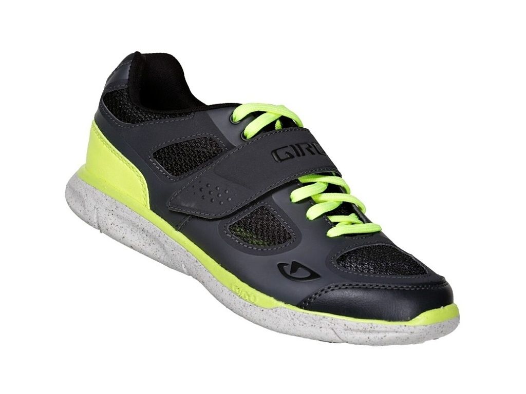 Tretry GIRO WHYND dark shadow highlight yellow 38 KOLA ONLINE.cz